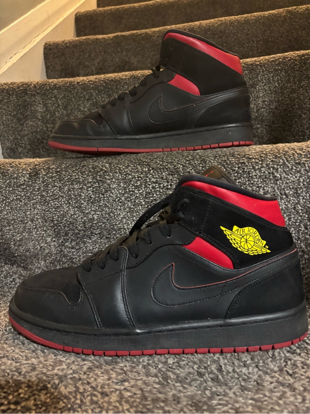 Air Jordan 1 Mid Last Shot size 12 excellent condition